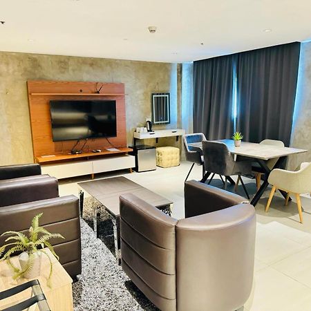City Park Hotel Residences Taguig Eksteriør billede