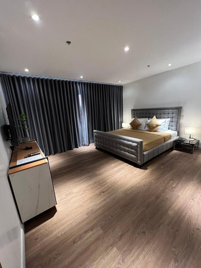 City Park Hotel Residences Taguig Eksteriør billede