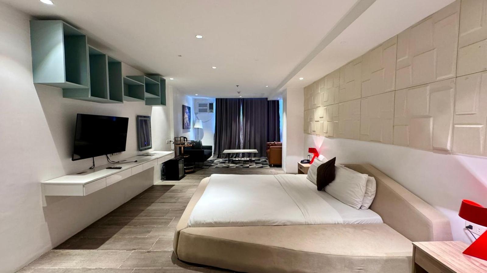 City Park Hotel Residences Taguig Eksteriør billede