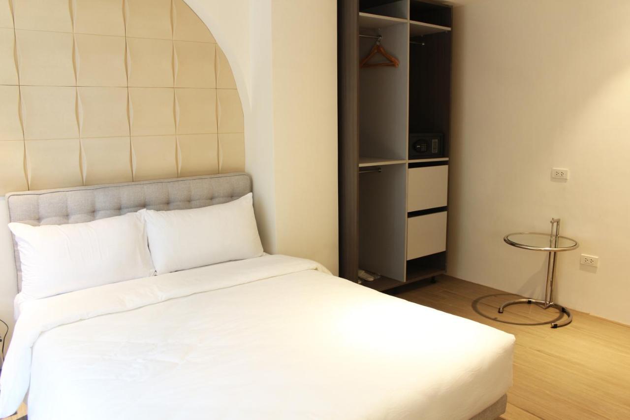 City Park Hotel Residences Taguig Eksteriør billede